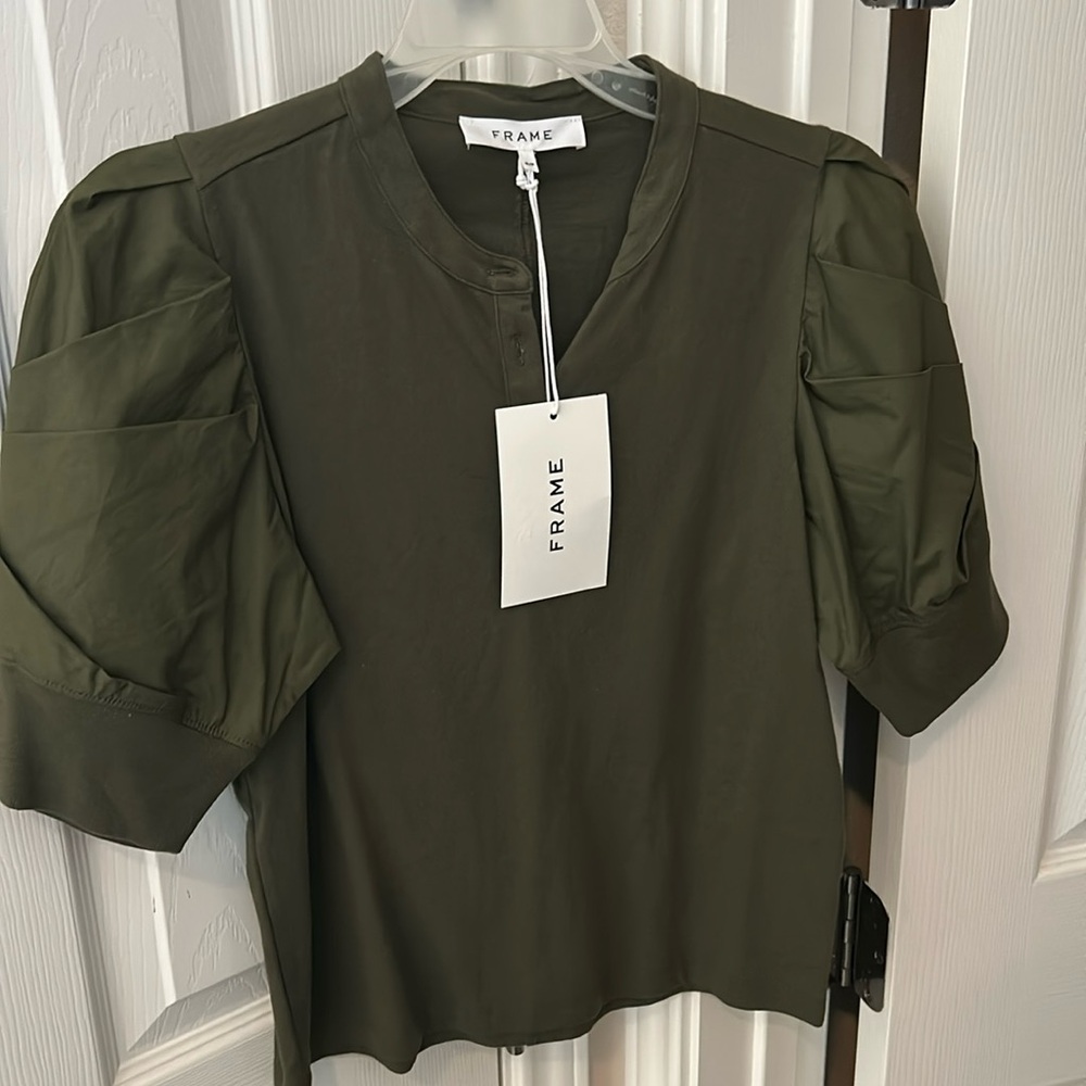 NWT FRAME green puff sleeved blouse